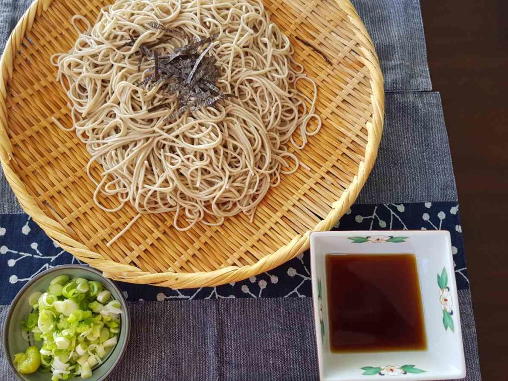 soba noodle with dipping sauce and condiments, Japanese home cooking recipe, dashi master sauce, journey to the east